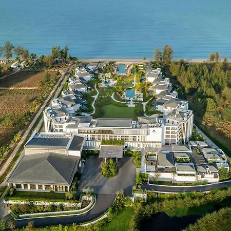 Khao Lak Marriott Beach Resort & Spa Exterior photo